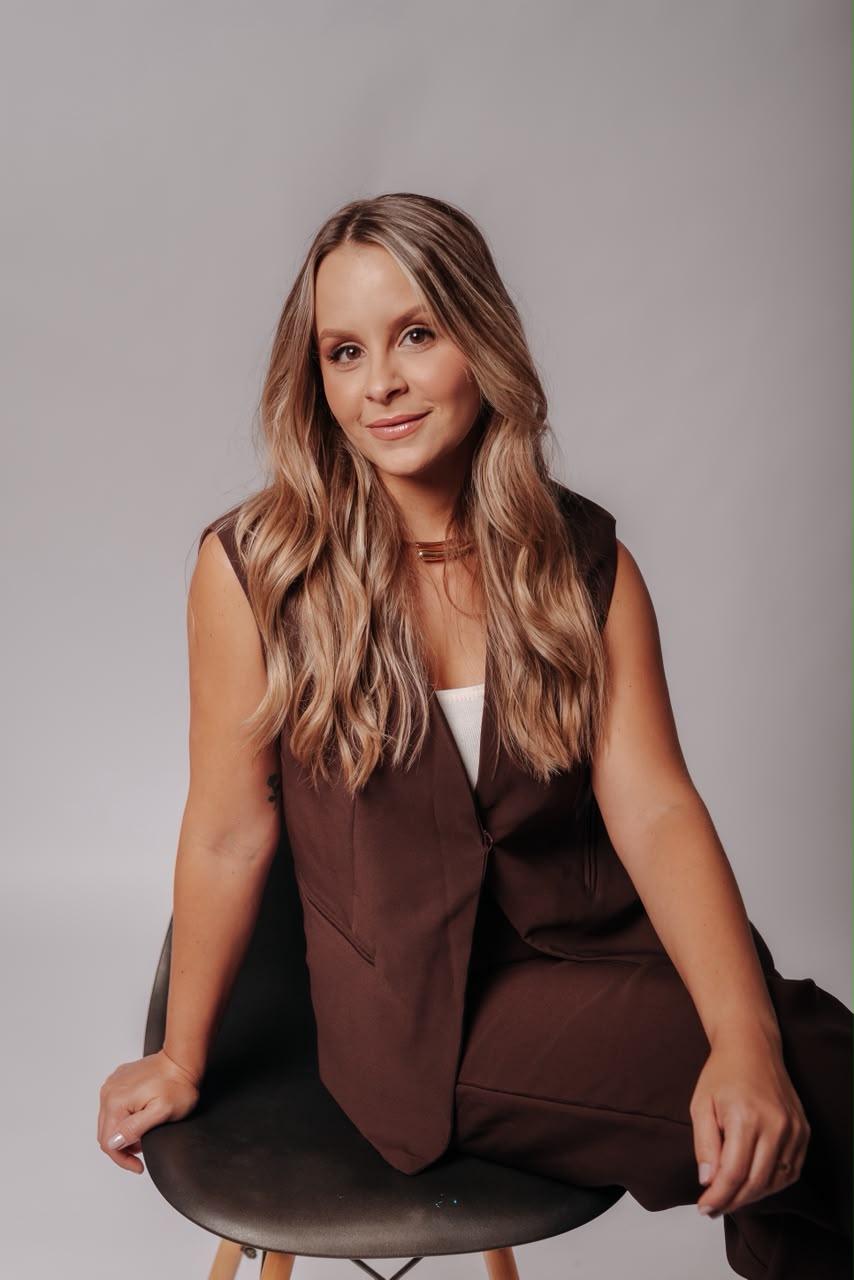 Retrato da Dra. Mariana de Paula Araújo